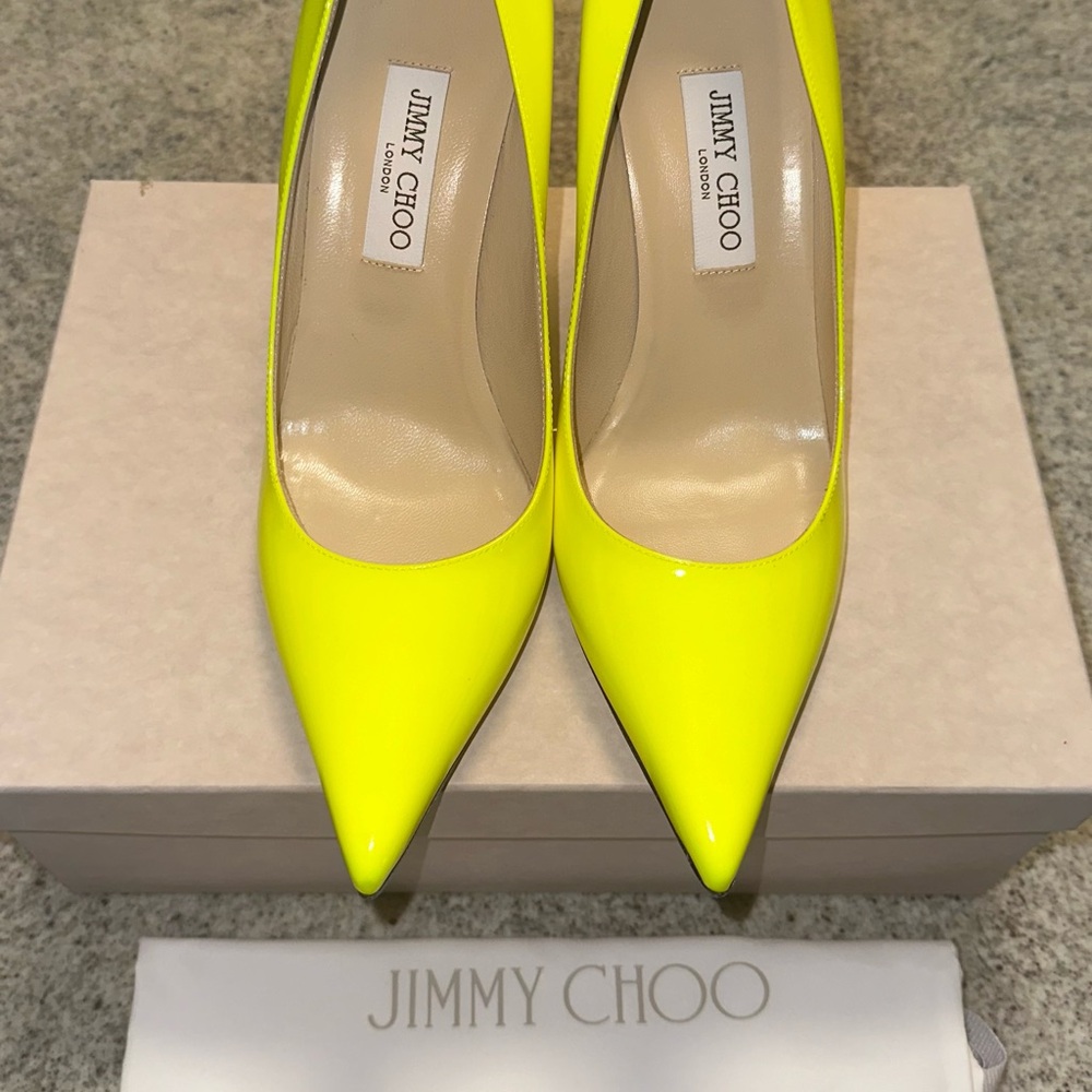 Jimmy Choo Neon Citron Patent Leather Agnes OPAF Pointed Toe Pumps size 40.5 - Picture 12 of 12